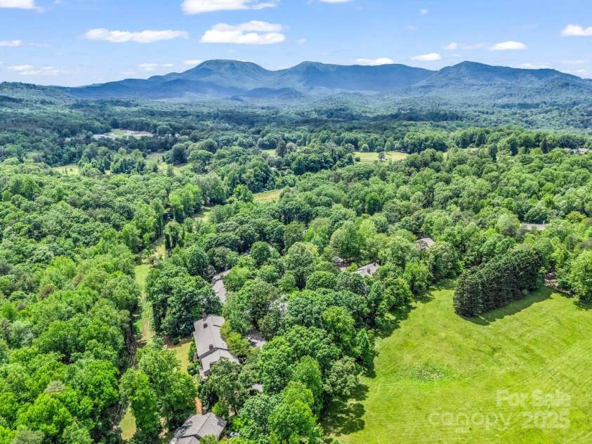 26 Hunting Country Trails Trail, Tryon, NC 28782.  MLS# CAR4257031, YatesRealty ID 18470. 