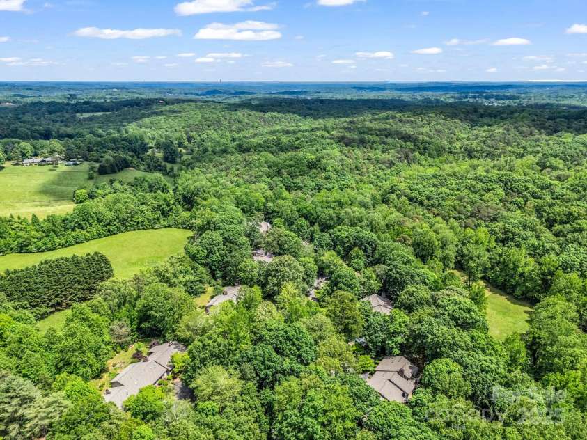 26 Hunting Country Trails Trail, Tryon, NC 28782.  MLS# CAR4257031, YatesRealty ID 18470. 