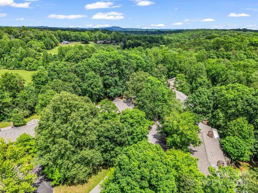26 Hunting Country Trails Trail, Tryon, NC 28782.  MLS# CAR4257031, YatesRealty ID 18470. 
