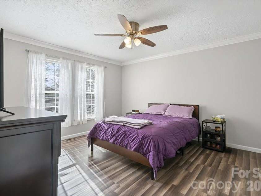 402 Shiloh Road, Statesville, NC 28677.  MLS# CAR4298200, YatesRealty ID 18470. 