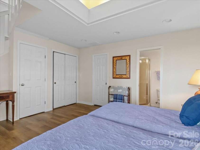 19 Lookout Loop, Burnsville, NC 28714.  MLS# CAR4361238, YatesRealty ID 18471. STACKABLE WASHER/DRYER BEHIND THOSE DOORS!