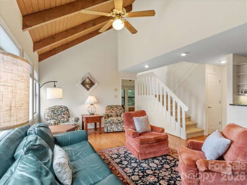 19 Lookout Loop, Burnsville, NC 28714.  MLS# CAR4361238, YatesRealty ID 18471. VAULTED CEILING WITH STAIRS TO LOFT