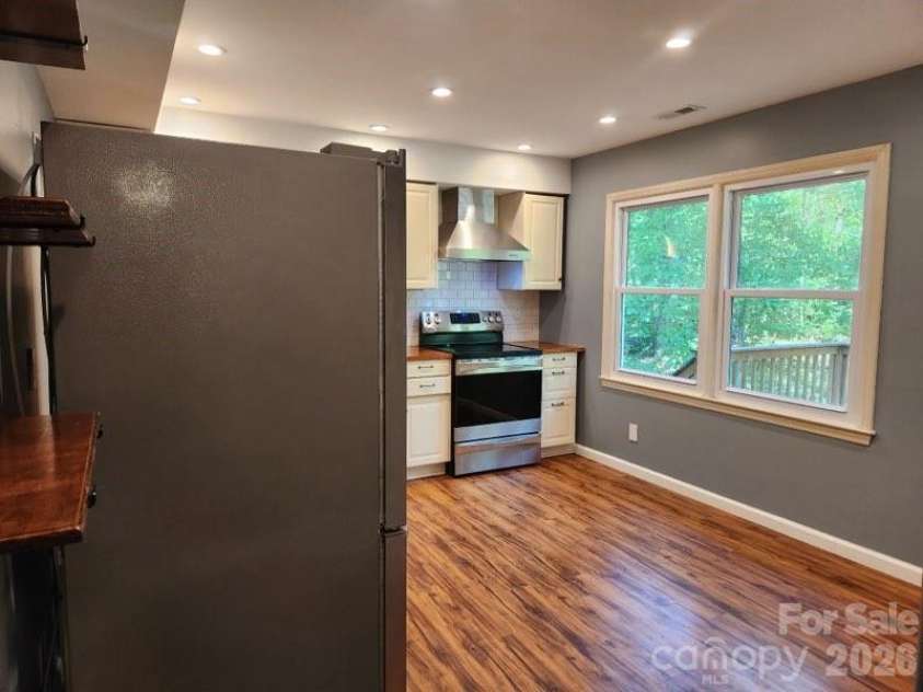 328 Swampfox Drive, Fort Mill, SC 29715.  MLS# CAR4376655, YatesRealty ID 18473. 