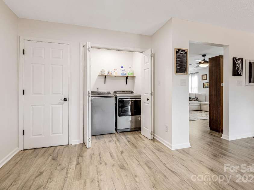 101 Michael Court, Leicester, NC 28748.  MLS# CAR4266210, YatesRealty ID 18475. 