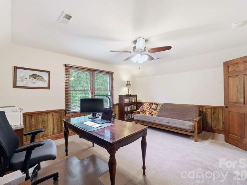 1224 Candlewood Drive, Gastonia, NC 28052.  MLS# CAR4373409, YatesRealty ID 18475. 
