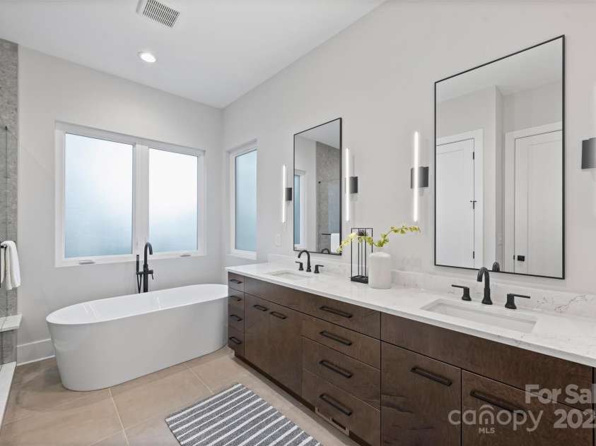 3020 Georgia Avenue, Charlotte, NC 28205.  MLS# CAR4287081, YatesRealty ID 18476. 