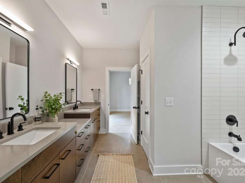 3020 Georgia Avenue, Charlotte, NC 28205.  MLS# CAR4287081, YatesRealty ID 18476. 