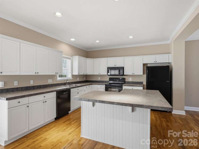 4330 Laurel Hill Lane, Charlotte, NC 28217.  MLS# CAR4333389, YatesRealty ID 18476. 
