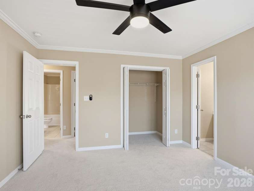 4330 Laurel Hill Lane, Charlotte, NC 28217.  MLS# CAR4333389, YatesRealty ID 18476. 