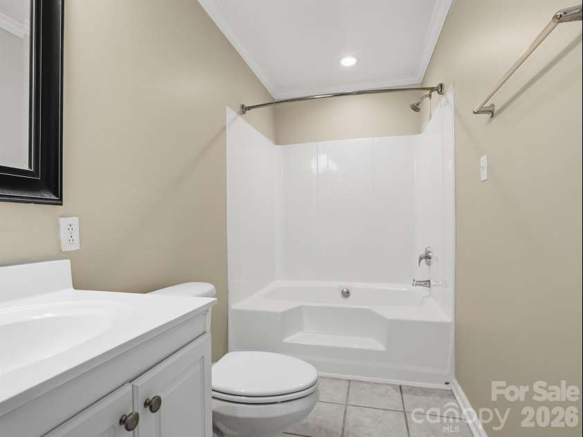 4330 Laurel Hill Lane, Charlotte, NC 28217.  MLS# CAR4333389, YatesRealty ID 18476. 