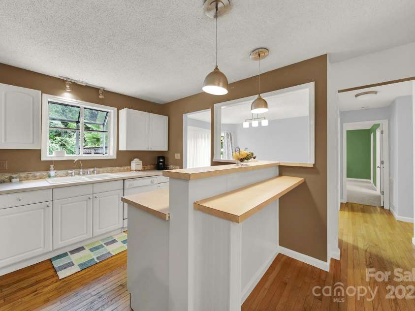 9143 Sadlers Ridge Road, Fort Mill, SC 29707.  MLS# CAR4164712, YatesRealty ID 18477. 