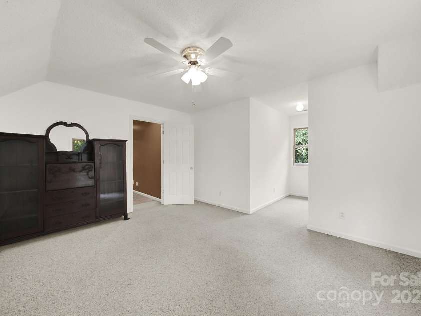 9143 Sadlers Ridge Road, Fort Mill, SC 29707.  MLS# CAR4164712, YatesRealty ID 18477. 