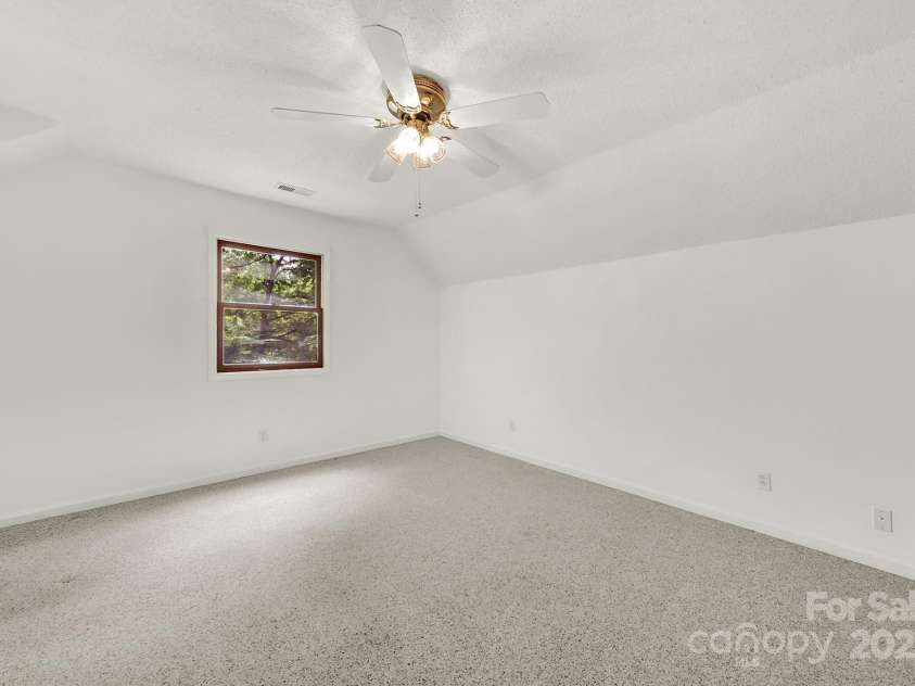 9143 Sadlers Ridge Road, Fort Mill, SC 29707.  MLS# CAR4164712, YatesRealty ID 18477. 