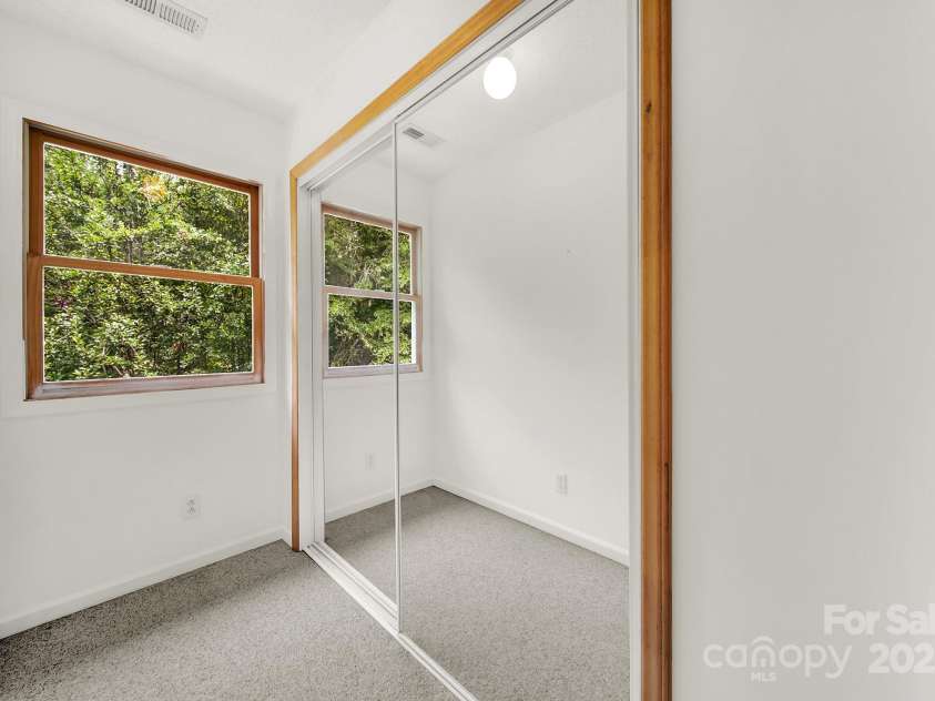 9143 Sadlers Ridge Road, Fort Mill, SC 29707.  MLS# CAR4164712, YatesRealty ID 18477. 