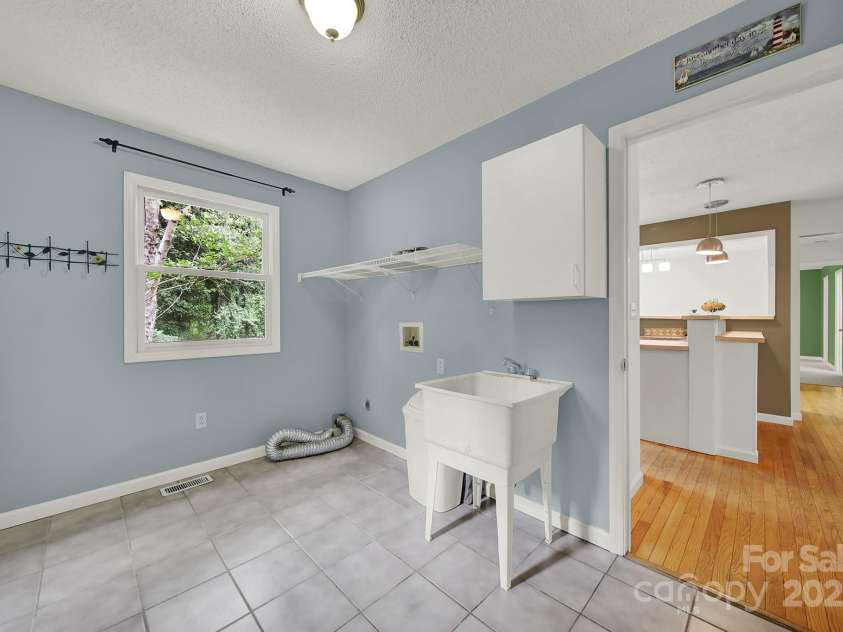 9143 Sadlers Ridge Road, Fort Mill, SC 29707.  MLS# CAR4164712, YatesRealty ID 18477. 