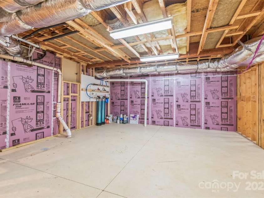 18843 Flat Shoals Drive, Cornelius, NC 28031.  MLS# CAR4302451, YatesRealty ID 18478. 