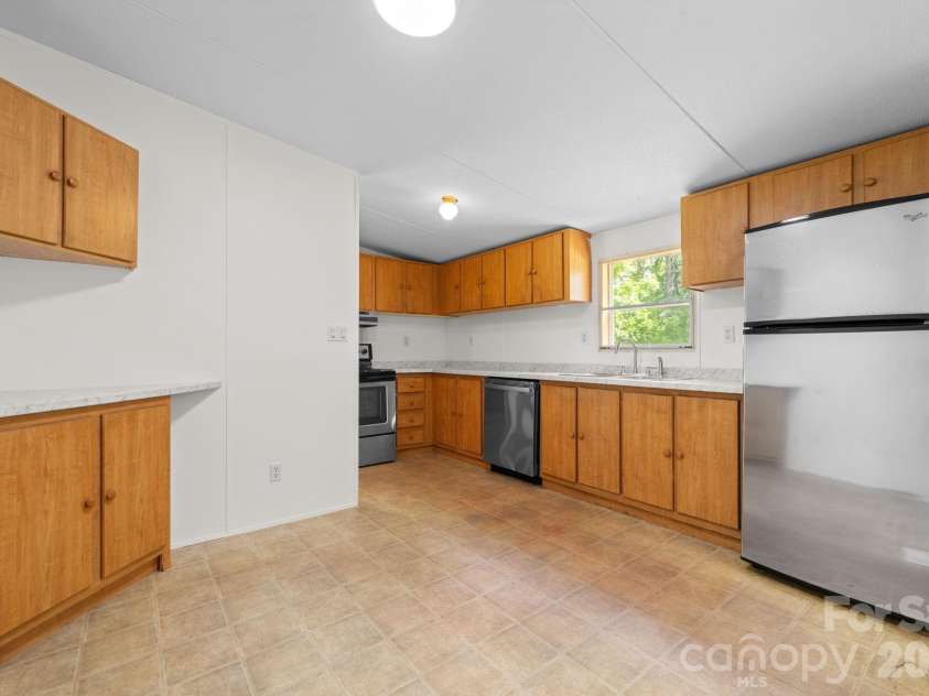 3536 Nelson Lane, Morganton, NC 28655.  MLS# CAR4375499, YatesRealty ID 18479. 