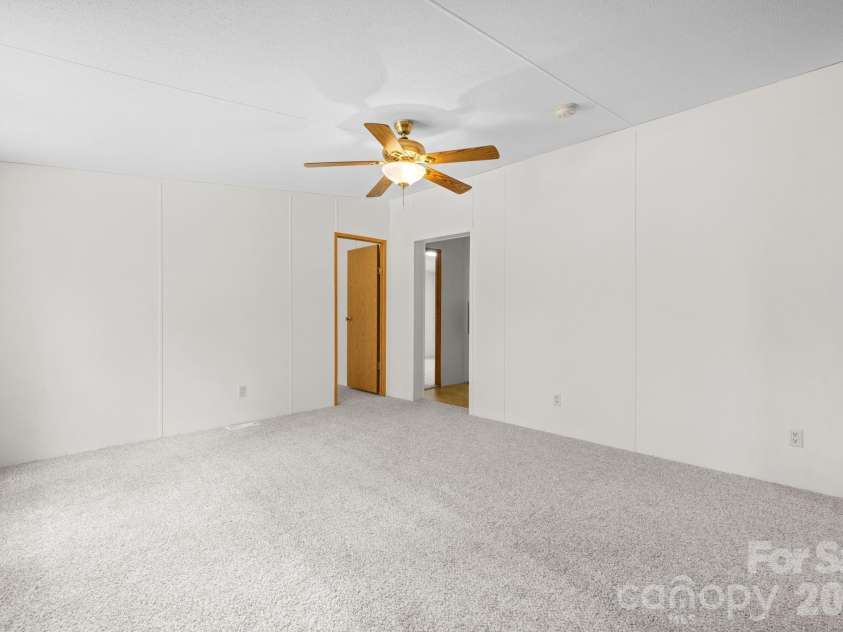 3536 Nelson Lane, Morganton, NC 28655.  MLS# CAR4375499, YatesRealty ID 18479. 