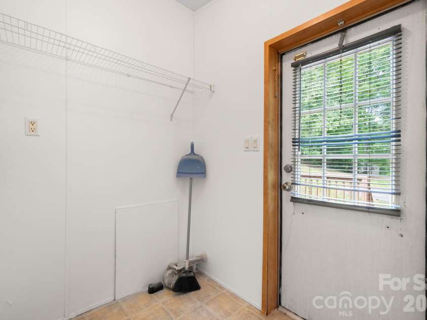 3536 Nelson Lane, Morganton, NC 28655.  MLS# CAR4375499, YatesRealty ID 18479. 