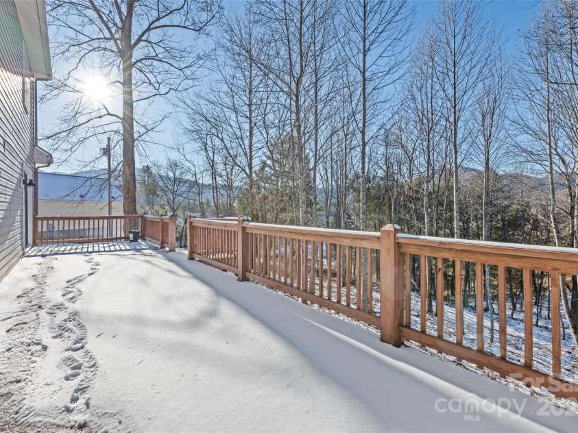 361 Silent Acres Road, Waynesville, NC 28785.  MLS# CAR4216329, YatesRealty ID 1848. 