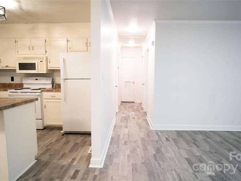 3916 David Cox Road, Charlotte, NC 28269.  MLS# CAR4319501, YatesRealty ID 1848. 