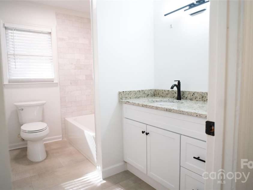 3916 David Cox Road, Charlotte, NC 28269.  MLS# CAR4319501, YatesRealty ID 1848. 