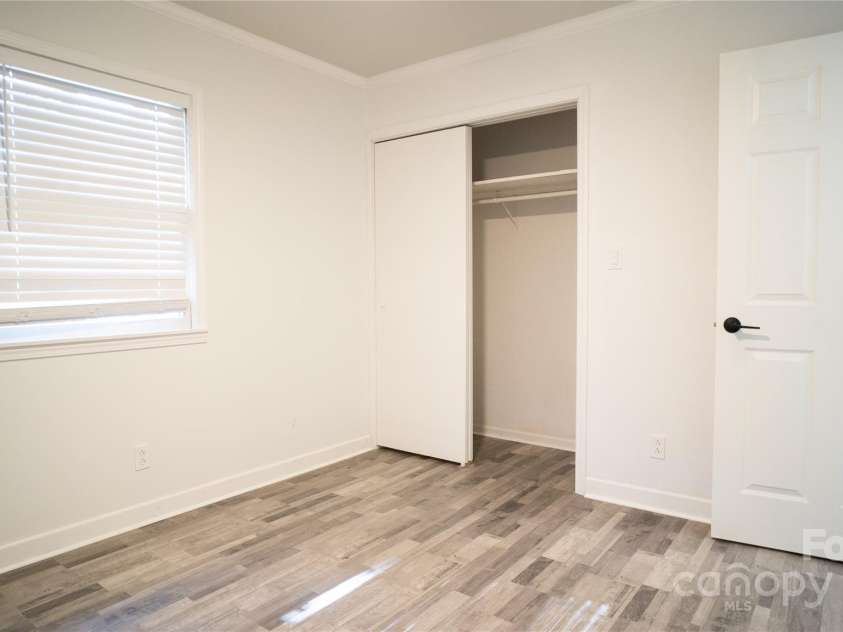 3916 David Cox Road, Charlotte, NC 28269.  MLS# CAR4319501, YatesRealty ID 1848. 