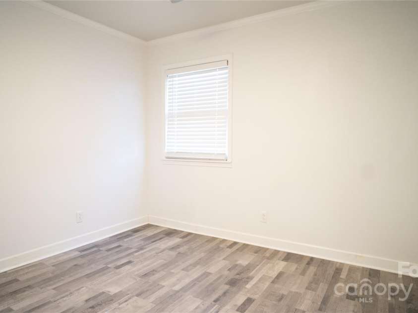 3916 David Cox Road, Charlotte, NC 28269.  MLS# CAR4319501, YatesRealty ID 1848. 