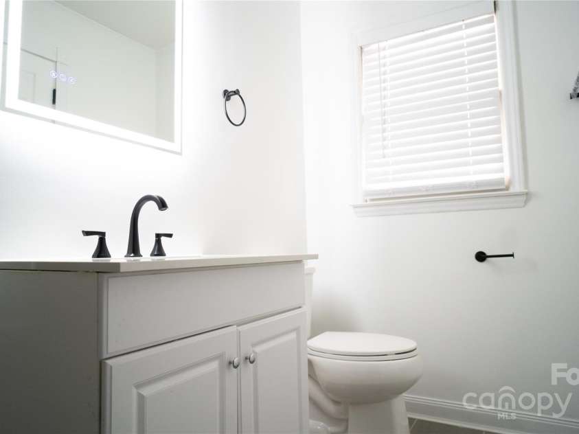 3916 David Cox Road, Charlotte, NC 28269.  MLS# CAR4319501, YatesRealty ID 1848. 