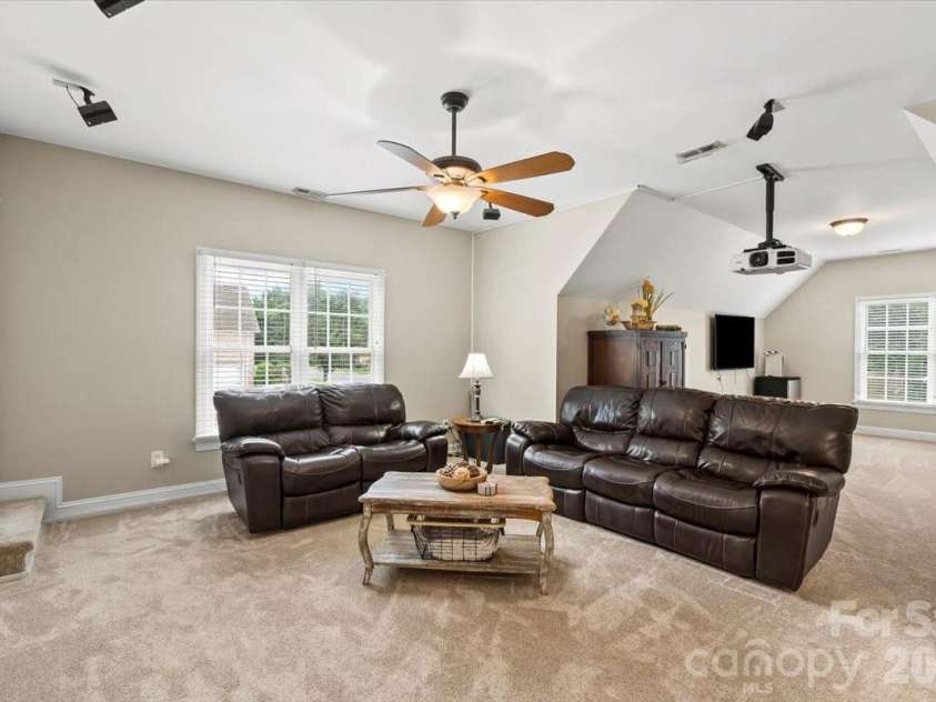 501 Conaway Court, Waxhaw, NC 28173.  MLS# CAR4354200, YatesRealty ID 18480. 
