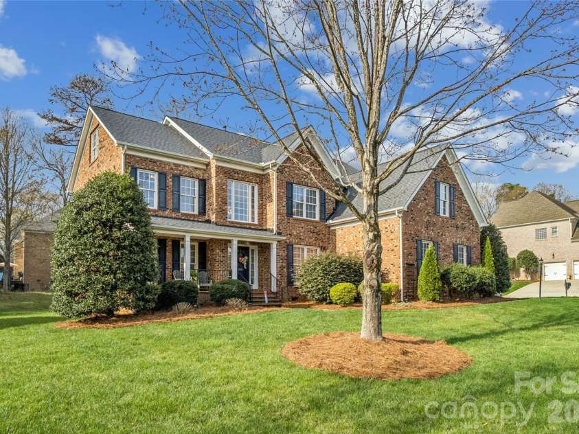 501 Conaway Court, Waxhaw, NC 28173.  MLS# CAR4354200, YatesRealty ID 18480. 