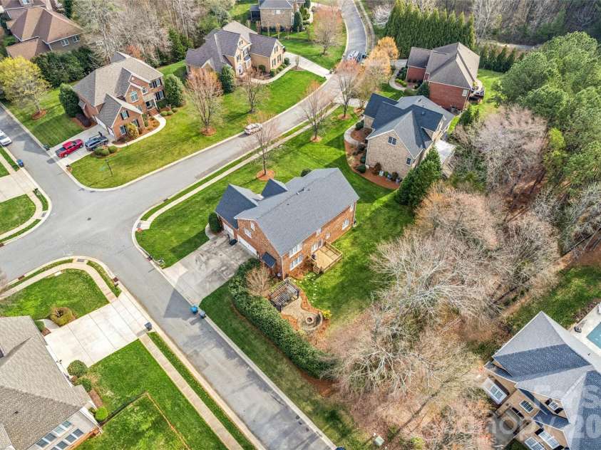 501 Conaway Court, Waxhaw, NC 28173.  MLS# CAR4354200, YatesRealty ID 18480. 
