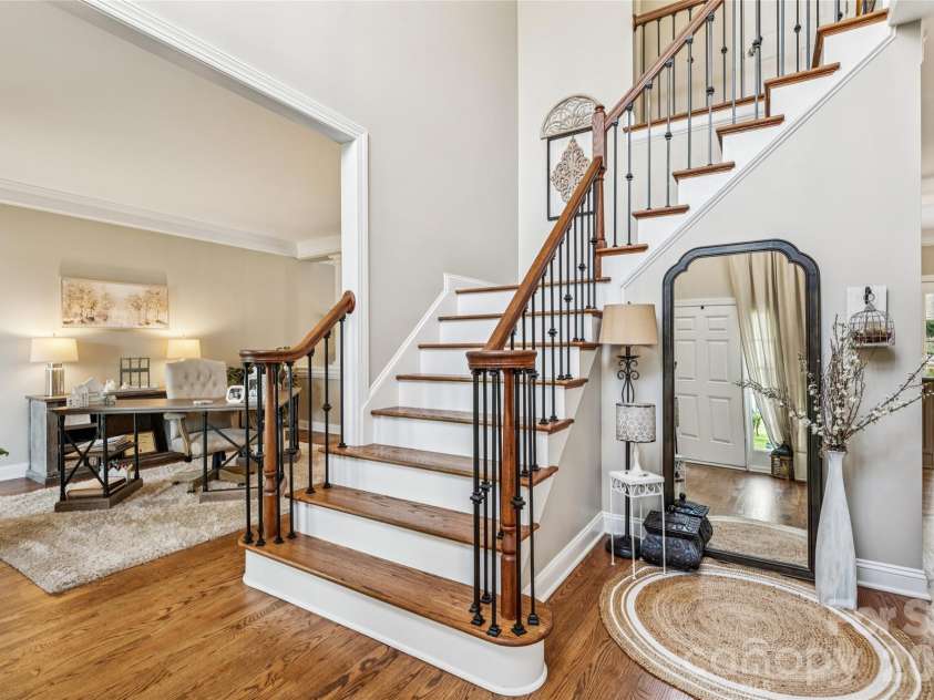 501 Conaway Court, Waxhaw, NC 28173.  MLS# CAR4354200, YatesRealty ID 18480. 