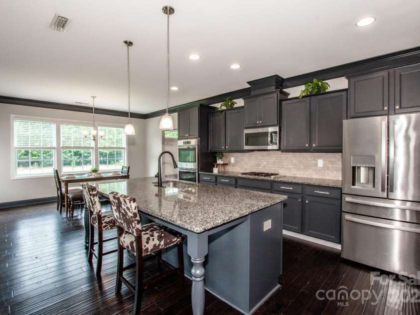 10707 Charmont Place, Huntersville, NC 28078.  MLS# CAR4248920, YatesRealty ID 18481. 