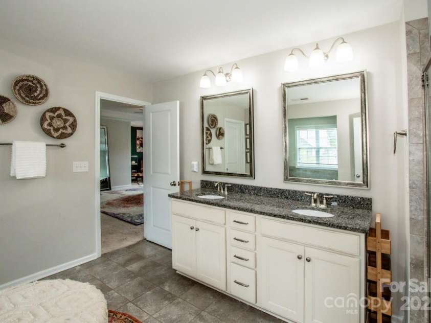 10707 Charmont Place, Huntersville, NC 28078.  MLS# CAR4248920, YatesRealty ID 18481. 