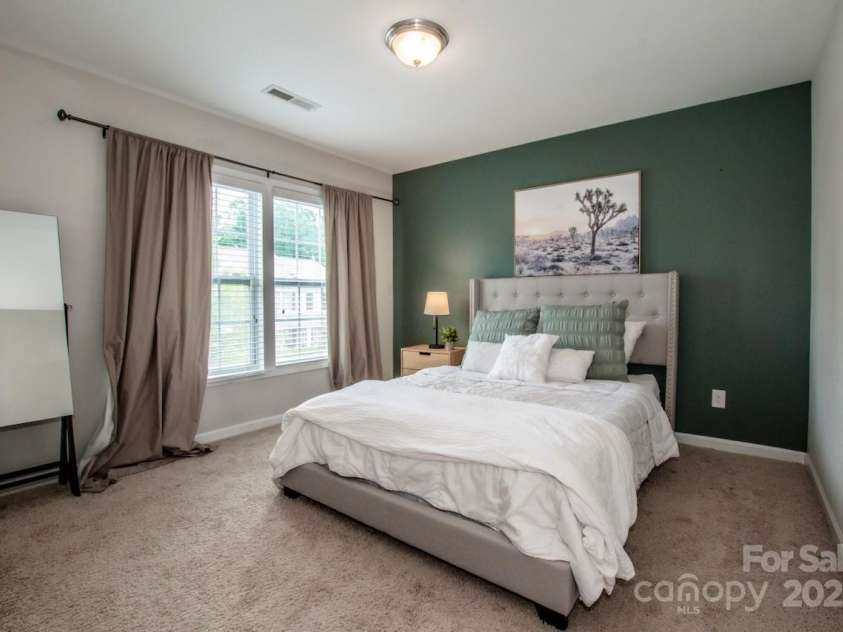 10707 Charmont Place, Huntersville, NC 28078.  MLS# CAR4248920, YatesRealty ID 18481. 