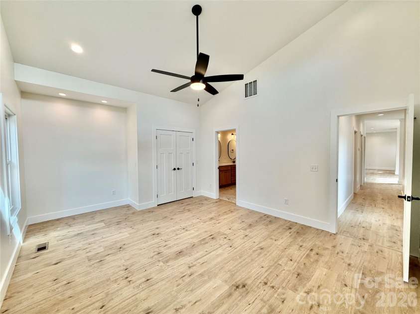 21 Ponder Street, Mars Hill, NC 28754.  MLS# CAR4311868, YatesRealty ID 18481. 