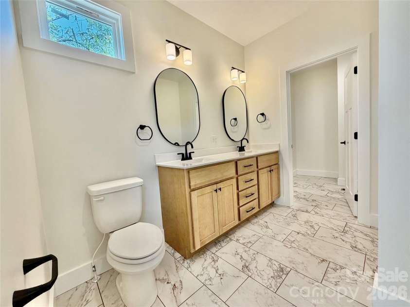 21 Ponder Street, Mars Hill, NC 28754.  MLS# CAR4311868, YatesRealty ID 18481. 
