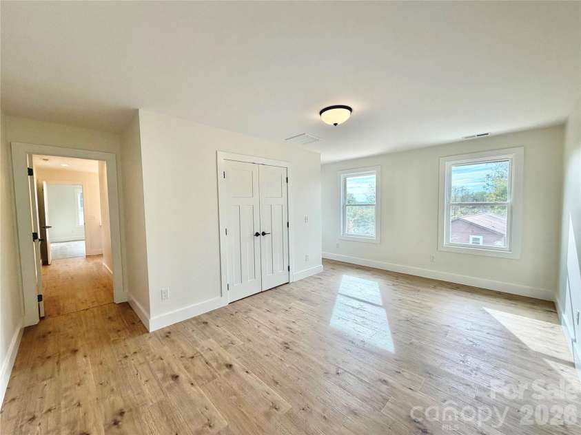21 Ponder Street, Mars Hill, NC 28754.  MLS# CAR4311868, YatesRealty ID 18481. 