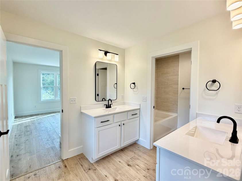 21 Ponder Street, Mars Hill, NC 28754.  MLS# CAR4311868, YatesRealty ID 18481. 