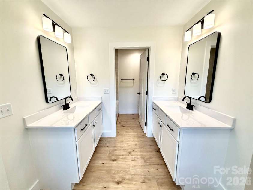 21 Ponder Street, Mars Hill, NC 28754.  MLS# CAR4311868, YatesRealty ID 18481. 