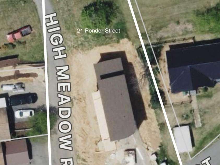 21 Ponder Street, Mars Hill, NC 28754.  MLS# CAR4311868, YatesRealty ID 18481. 