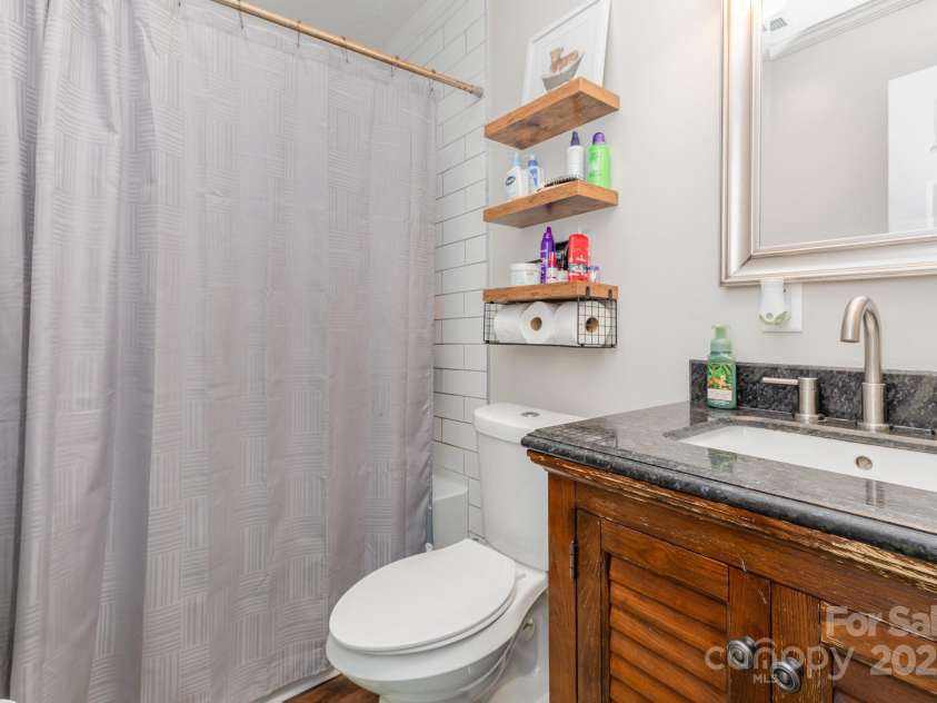 1016 10th Avenue, Gastonia, NC 28052.  MLS# CAR4259929, YatesRealty ID 18482. 