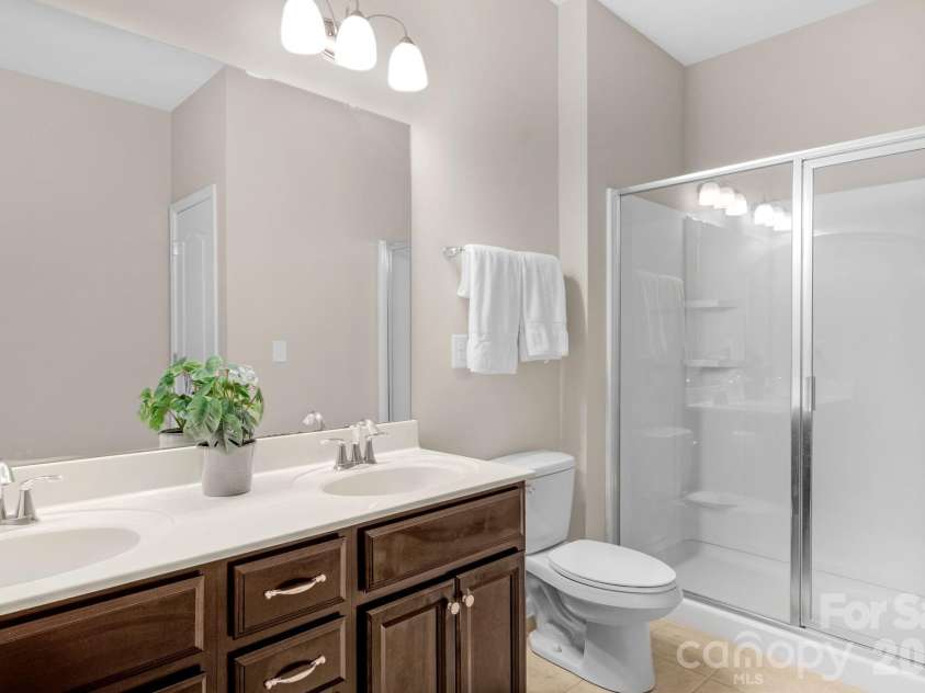 2637 Southern Trace Drive, Waxhaw, NC 28173.  MLS# CAR4336357, YatesRealty ID 18482. 
