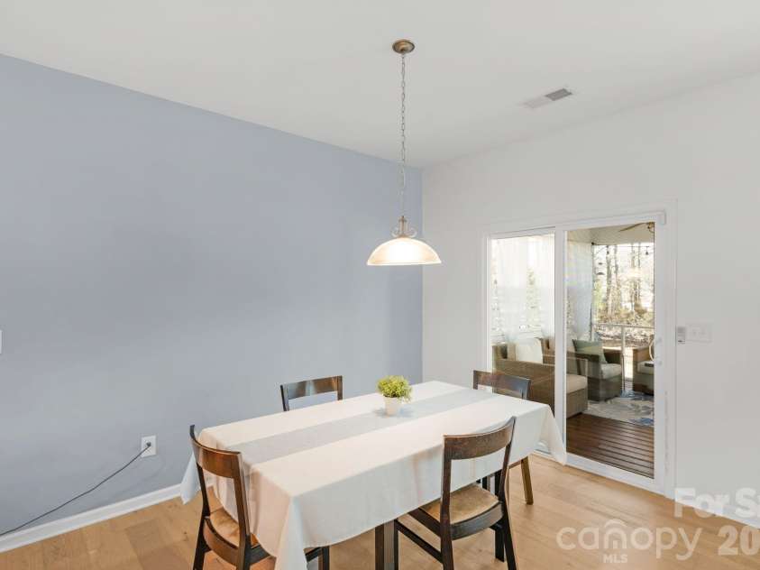 2637 Southern Trace Drive, Waxhaw, NC 28173.  MLS# CAR4336357, YatesRealty ID 18482. 