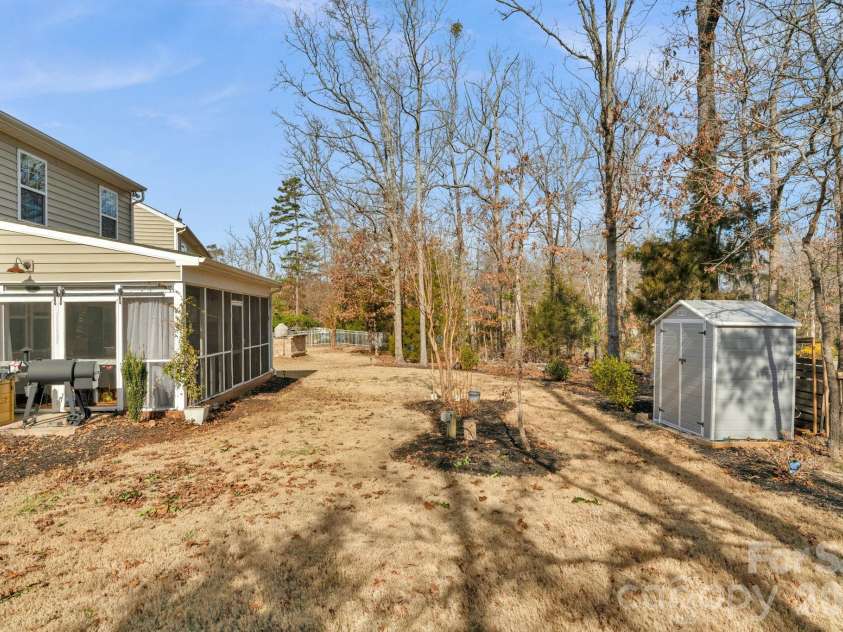 2637 Southern Trace Drive, Waxhaw, NC 28173.  MLS# CAR4336357, YatesRealty ID 18482. 