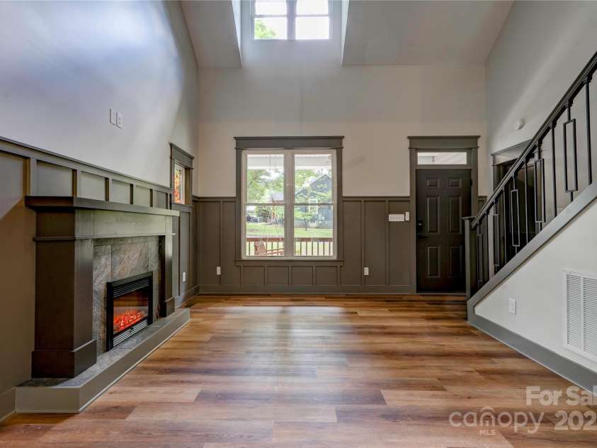 600 Cline Avenue, Newton, NC 28658.  MLS# CAR4258878, YatesRealty ID 18484. Living Room