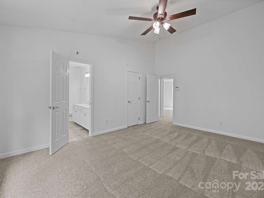 1321 Land Grant Road, Charlotte, NC 28217.  MLS# CAR4258134, YatesRealty ID 18485. 