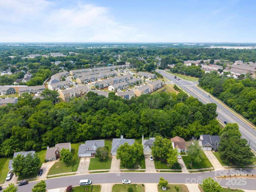 1321 Land Grant Road, Charlotte, NC 28217.  MLS# CAR4258134, YatesRealty ID 18485. 