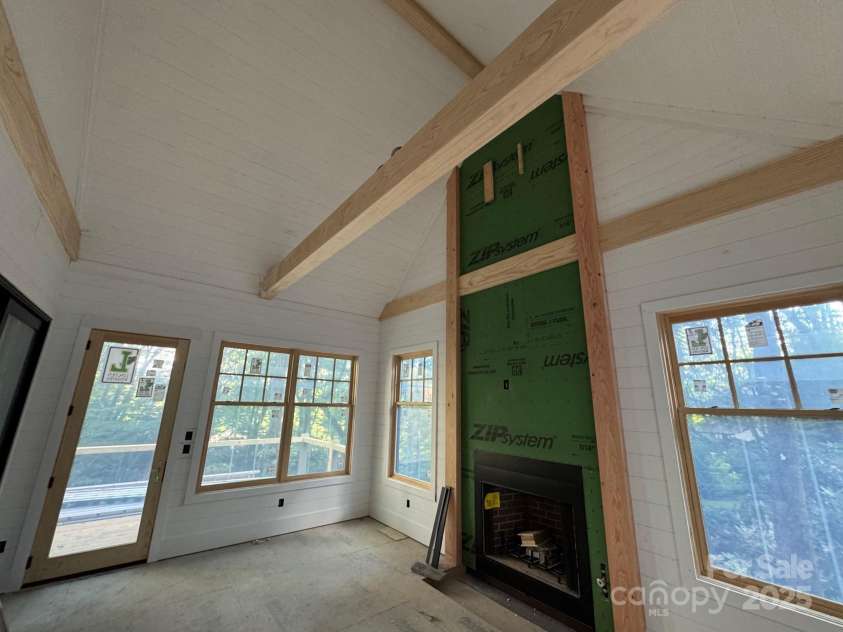 88 Lost Trail, Highlands, NC 28741.  MLS# CAR4260477, YatesRealty ID 18487. Den